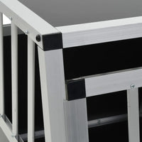 Close-up of the aluminium frame section and black plastic corner connector on the car dog crate
